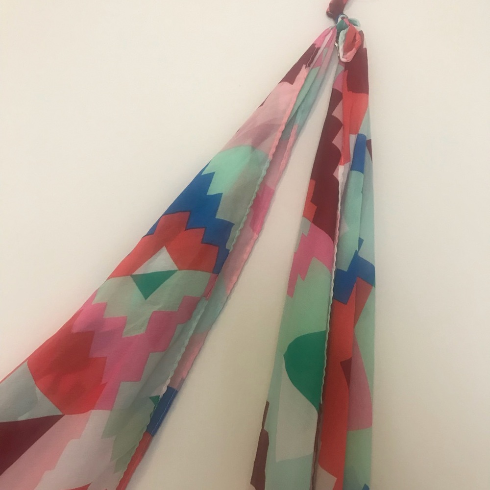 Spring scarf - Picture 2 of 2